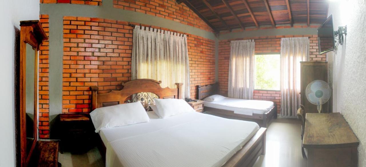 Hotel Campestre Umpala San Gil Exterior photo