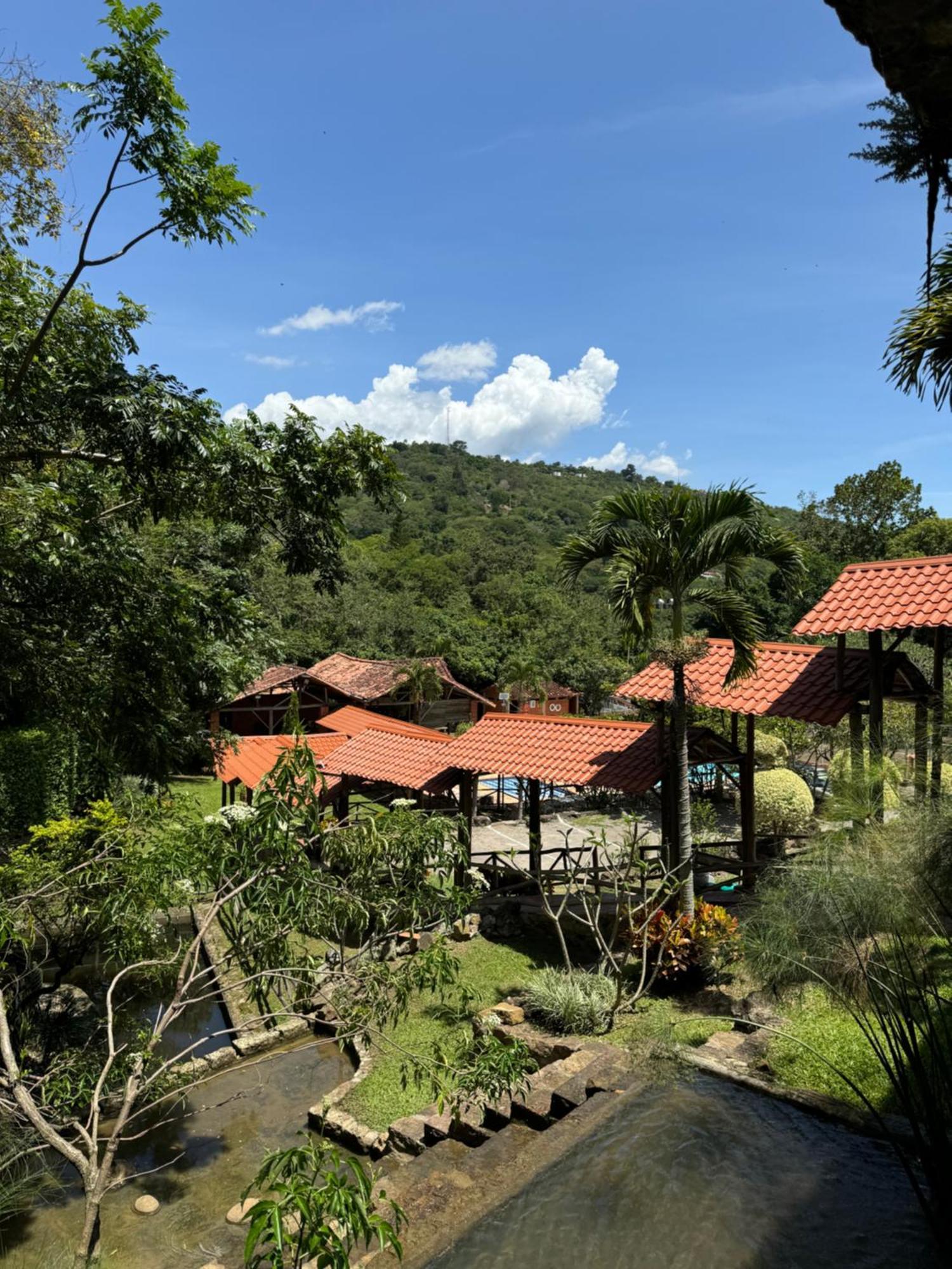 Hotel Campestre Umpala San Gil Exterior photo