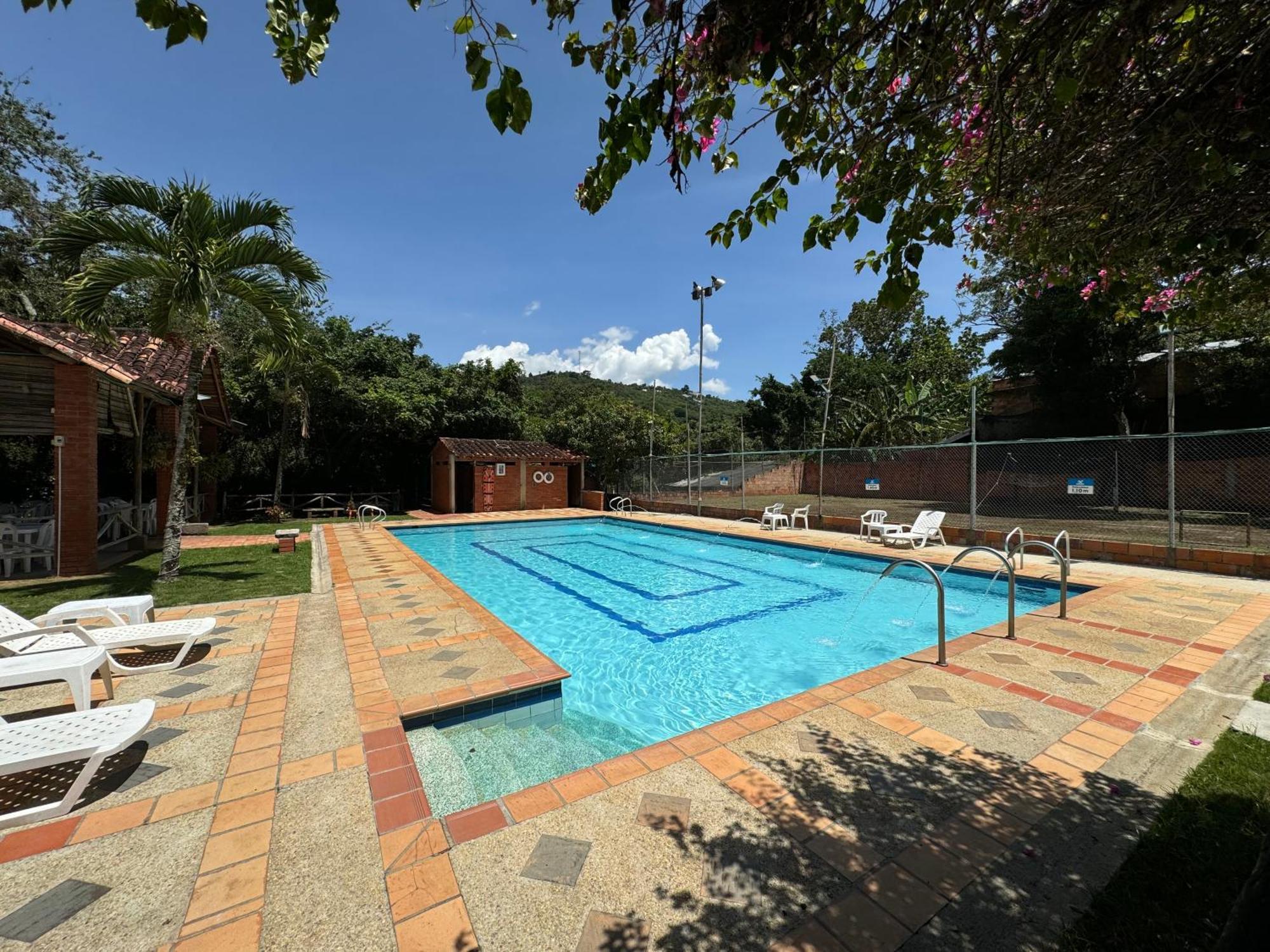 Hotel Campestre Umpala San Gil Exterior photo
